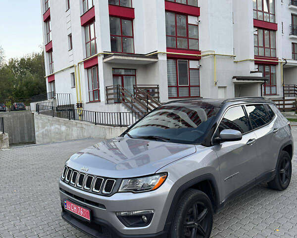 Сірий Джип Compass, об'ємом двигуна 2.36 л та пробігом 119 тис. км за 13800 $, фото 2 на Automoto.ua