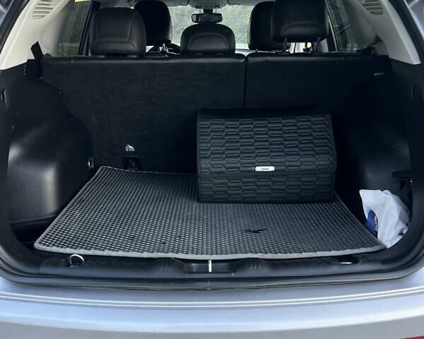 Сірий Джип Compass, об'ємом двигуна 2.4 л та пробігом 185 тис. км за 14900 $, фото 7 на Automoto.ua