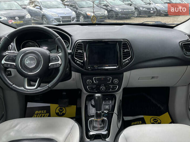 Сірий Джип Compass, об'ємом двигуна 2.36 л та пробігом 220 тис. км за 13800 $, фото 8 на Automoto.ua