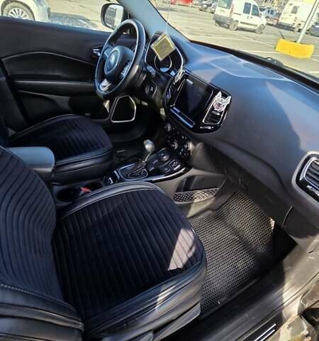 Сірий Джип Compass, об'ємом двигуна 2.36 л та пробігом 126 тис. км за 14000 $, фото 10 на Automoto.ua