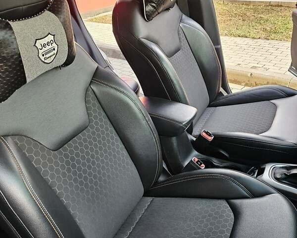 Серый Джип Компас, объемом двигателя 2.36 л и пробегом 59 тыс. км за 16600 $, фото 21 на Automoto.ua