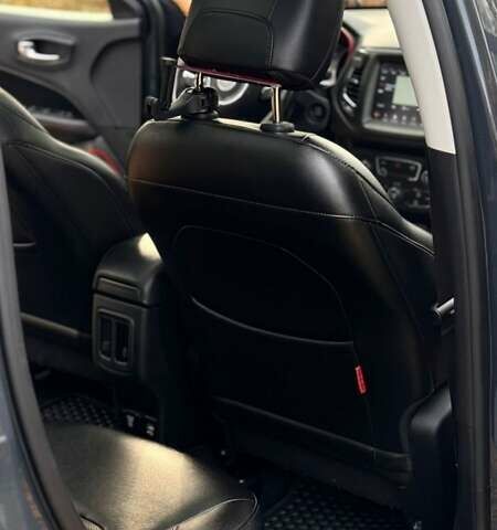 Сірий Джип Compass, об'ємом двигуна 2.36 л та пробігом 113 тис. км за 18600 $, фото 2 на Automoto.ua