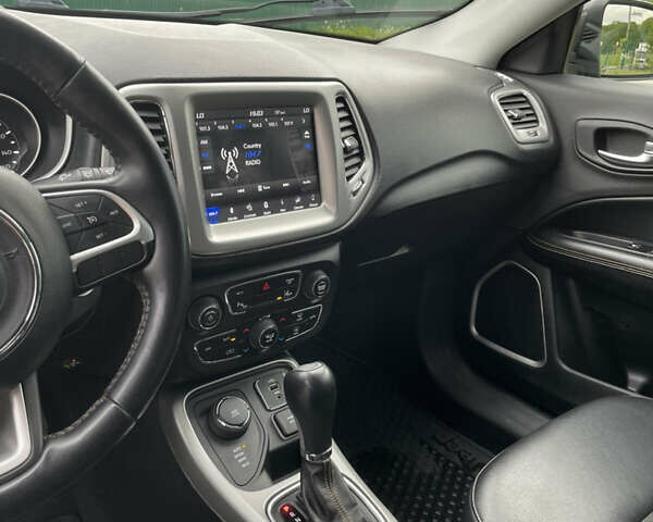 Сірий Джип Compass, об'ємом двигуна 2.4 л та пробігом 123 тис. км за 18000 $, фото 39 на Automoto.ua