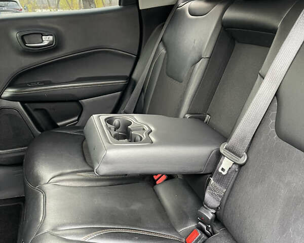 Серый Джип Компас, объемом двигателя 2.36 л и пробегом 105 тыс. км за 13500 $, фото 14 на Automoto.ua