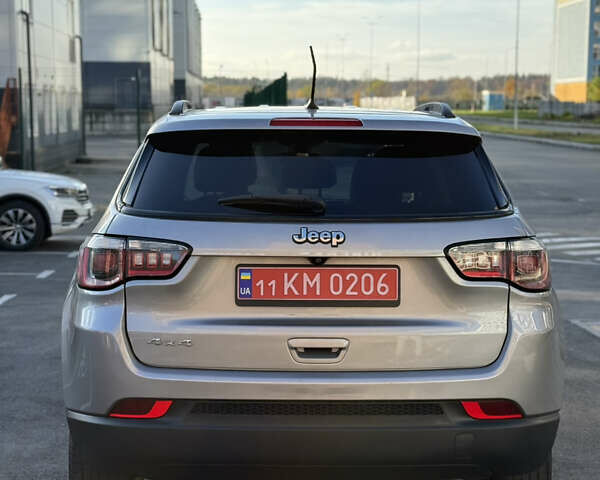 Серый Джип Компас, объемом двигателя 2.36 л и пробегом 191 тыс. км за 12900 $, фото 3 на Automoto.ua