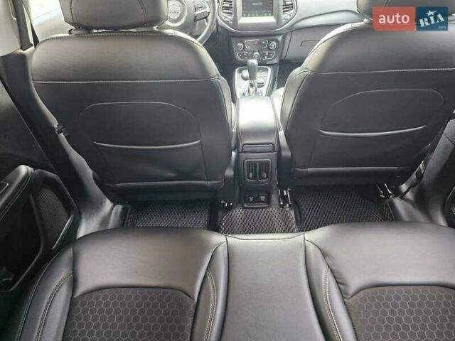 Сірий Джип Compass, об'ємом двигуна 2.36 л та пробігом 154 тис. км за 15600 $, фото 26 на Automoto.ua