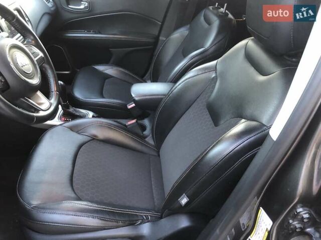 Сірий Джип Compass, об'ємом двигуна 2.4 л та пробігом 150 тис. км за 13100 $, фото 11 на Automoto.ua