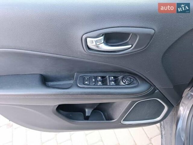 Серый Джип Компас, объемом двигателя 2.4 л и пробегом 190 тыс. км за 14490 $, фото 16 на Automoto.ua