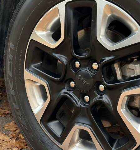 Сірий Джип Compass, об'ємом двигуна 2.36 л та пробігом 113 тис. км за 18600 $, фото 22 на Automoto.ua