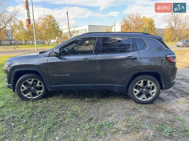 Джип Компас 2018 в Киеве на Automoto.ua Серый Джип Компас, объемом двигателя 2.4 л и пробегом 144 тыс. км за 15800 $, фото 5 на Automoto.ua