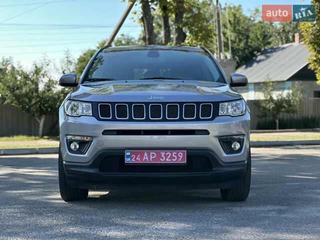 Серый Джип Компас, объемом двигателя 2.4 л и пробегом 31 тыс. км за 16400 $, фото 1 на Automoto.ua