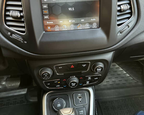 Сірий Джип Compass, об'ємом двигуна 2.36 л та пробігом 47 тис. км за 14999 $, фото 5 на Automoto.ua