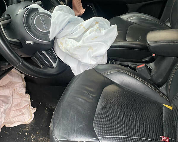 Серый Джип Компас, объемом двигателя 2.36 л и пробегом 87 тыс. км за 9200 $, фото 12 на Automoto.ua