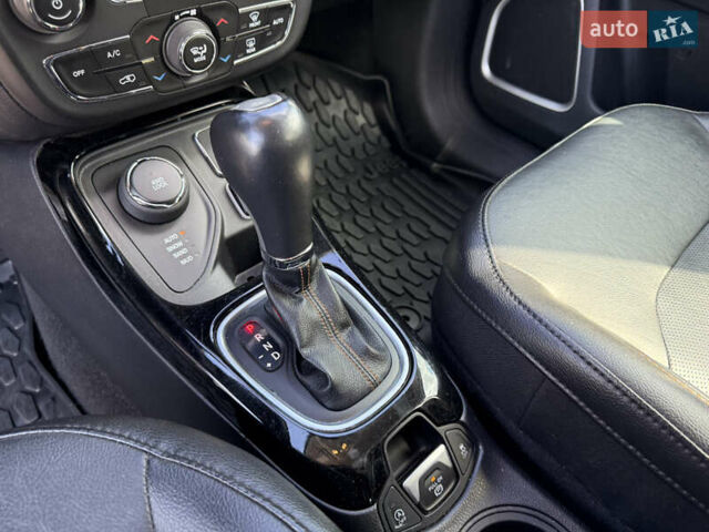Сірий Джип Compass, об'ємом двигуна 2.4 л та пробігом 129 тис. км за 15999 $, фото 20 на Automoto.ua