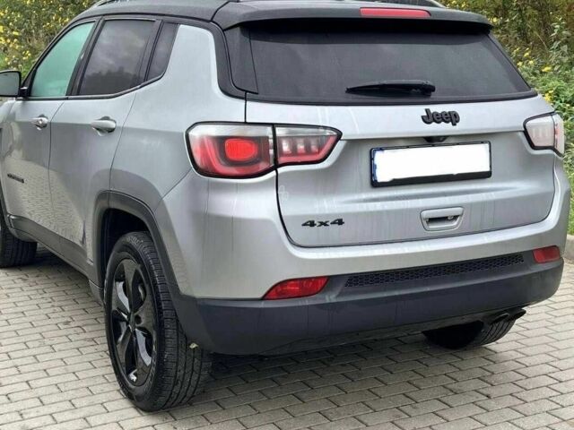 Джип Compass 2019 у Києві на Automoto.ua Сірий Джип Compass, об'ємом двигуна 2.4 л та пробігом 67 тис. км за 9800 $, фото 4 на Automoto.ua