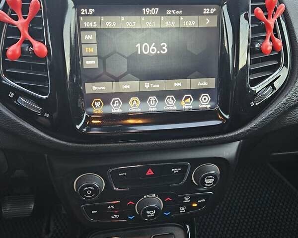 Серый Джип Компас, объемом двигателя 2.36 л и пробегом 135 тыс. км за 16500 $, фото 10 на Automoto.ua
