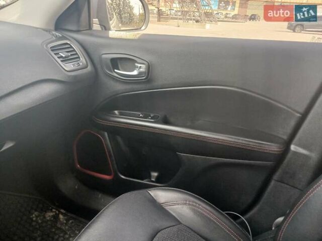 Серый Джип Компас, объемом двигателя 2.4 л и пробегом 112 тыс. км за 15800 $, фото 25 на Automoto.ua