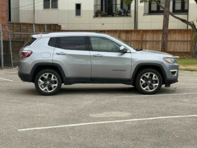 Серый Джип Компас, объемом двигателя 2.4 л и пробегом 34 тыс. км за 8500 $, фото 3 на Automoto.ua