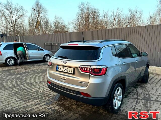 Серый Джип Компас, объемом двигателя 2.4 л и пробегом 46 тыс. км за 14000 $, фото 7 на Automoto.ua