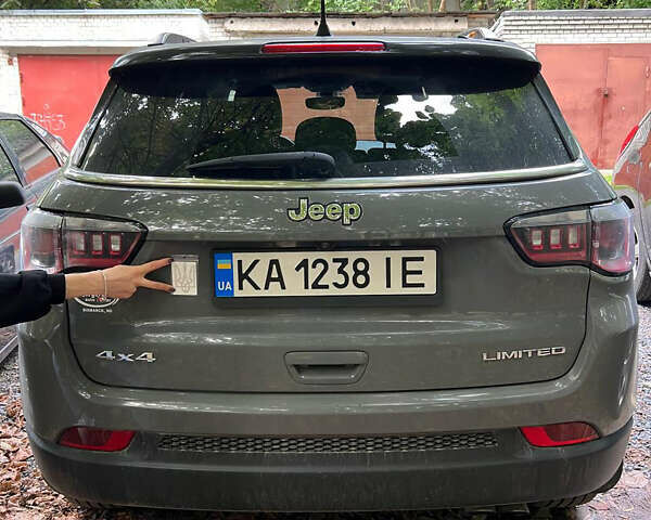 Сірий Джип Compass, об'ємом двигуна 2.4 л та пробігом 99 тис. км за 17299 $, фото 10 на Automoto.ua