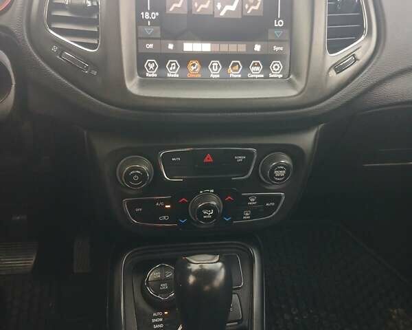 Серый Джип Компас, объемом двигателя 2.4 л и пробегом 112 тыс. км за 15800 $, фото 23 на Automoto.ua