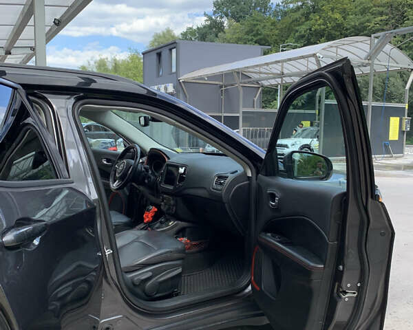 Сірий Джип Compass, об'ємом двигуна 2.36 л та пробігом 94 тис. км за 17300 $, фото 8 на Automoto.ua