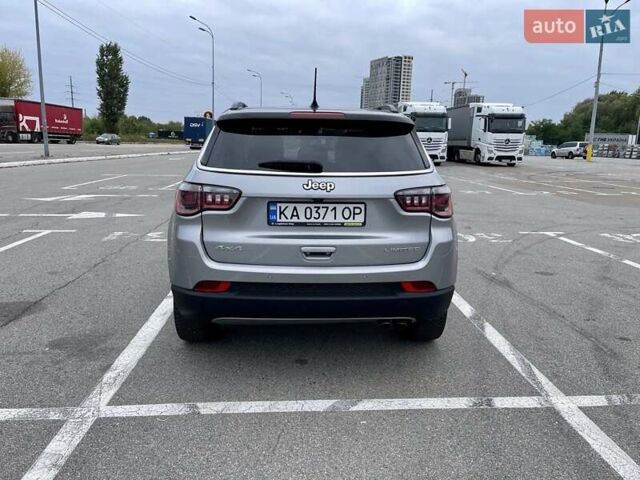 Серый Джип Компас, объемом двигателя 2.36 л и пробегом 186 тыс. км за 19000 $, фото 5 на Automoto.ua
