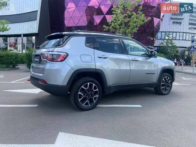 Джип Compass 2019 у Києві на Automoto.ua Сірий Джип Compass, об'ємом двигуна 2.36 л та пробігом 130 тис. км за 15990 $, фото 3 на Automoto.ua