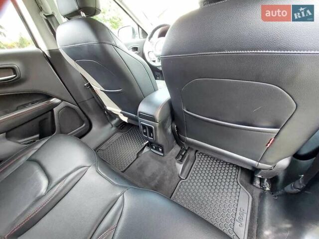 Джип Compass 2019 у Первомайськ на Automoto.ua Сірий Джип Compass, об'ємом двигуна 2.36 л та пробігом 195 тис. км за 17800 $, фото 5 на Automoto.ua