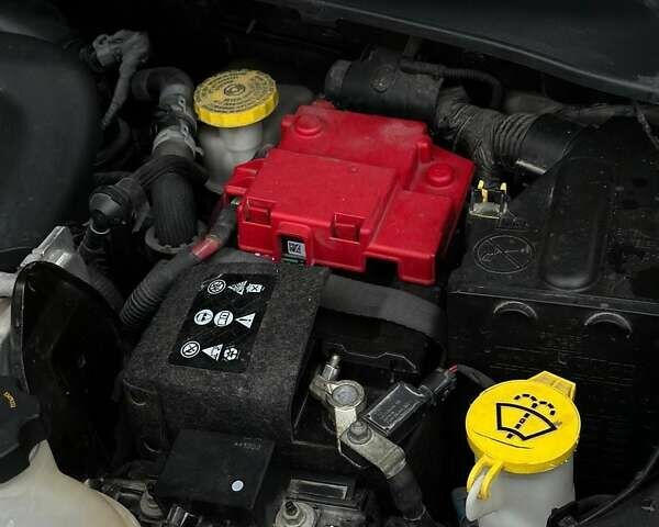 Сірий Джип Compass, об'ємом двигуна 2.36 л та пробігом 60 тис. км за 14700 $, фото 29 на Automoto.ua