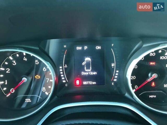 Серый Джип Компас, объемом двигателя 2.4 л и пробегом 96 тыс. км за 15290 $, фото 19 на Automoto.ua