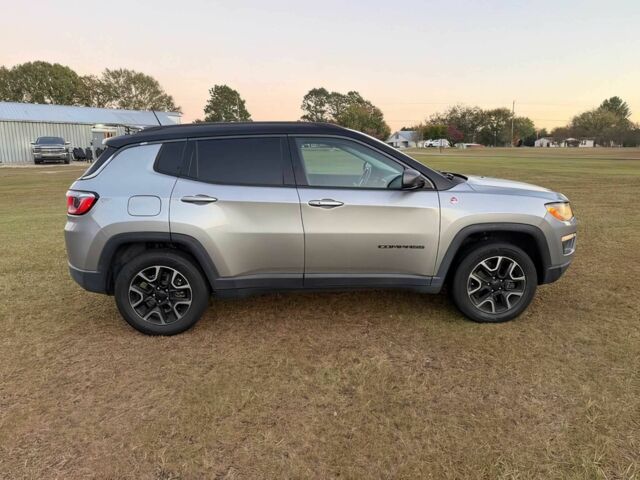 Серый Джип Компас, объемом двигателя 2.4 л и пробегом 38 тыс. км за 10000 $, фото 7 на Automoto.ua