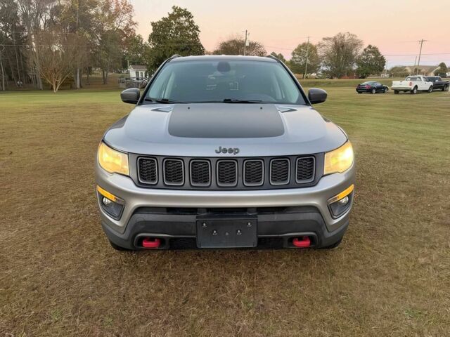 Серый Джип Компас, объемом двигателя 2.4 л и пробегом 38 тыс. км за 10000 $, фото 1 на Automoto.ua