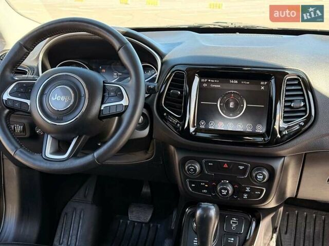 Серый Джип Компас, объемом двигателя 2.4 л и пробегом 81 тыс. км за 16490 $, фото 37 на Automoto.ua