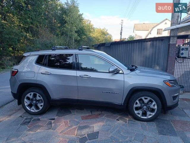 Сірий Джип Compass, об'ємом двигуна 2.4 л та пробігом 132 тис. км за 16800 $, фото 1 на Automoto.ua