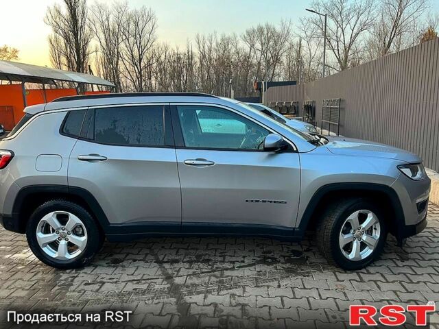 Серый Джип Компас, объемом двигателя 2.4 л и пробегом 46 тыс. км за 14000 $, фото 5 на Automoto.ua