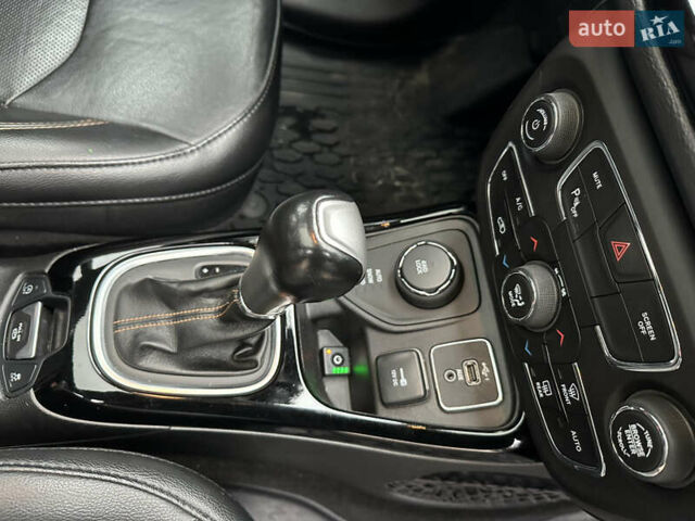 Серый Джип Компас, объемом двигателя 2.36 л и пробегом 189 тыс. км за 17300 $, фото 27 на Automoto.ua