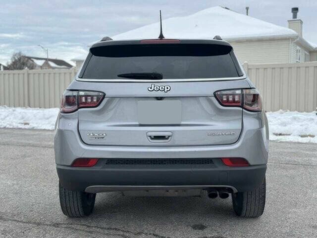 Серый Джип Компас, объемом двигателя 2.4 л и пробегом 38 тыс. км за 9000 $, фото 5 на Automoto.ua