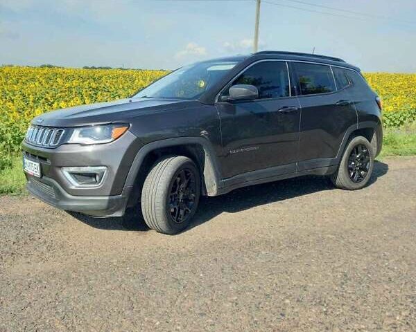 Сірий Джип Compass, об'ємом двигуна 2.4 л та пробігом 102 тис. км за 14700 $, фото 5 на Automoto.ua