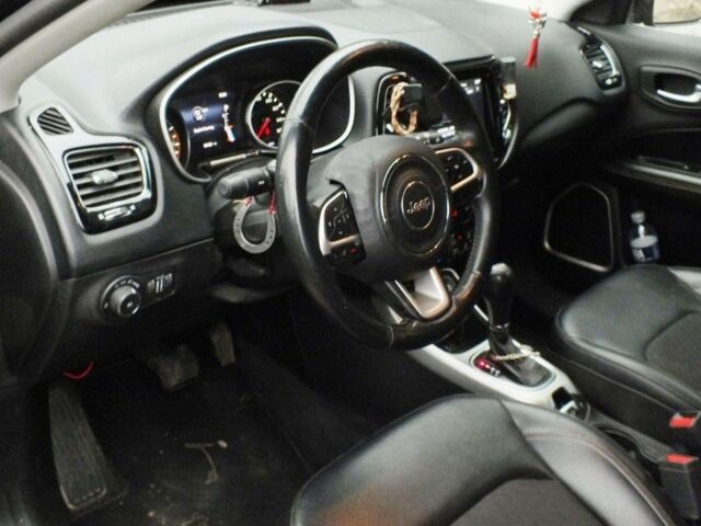 Сірий Джип Compass, об'ємом двигуна 2.4 л та пробігом 78 тис. км за 9800 $, фото 7 на Automoto.ua