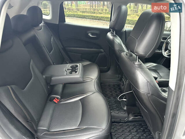 Серый Джип Компас, объемом двигателя 2.36 л и пробегом 189 тыс. км за 17300 $, фото 41 на Automoto.ua