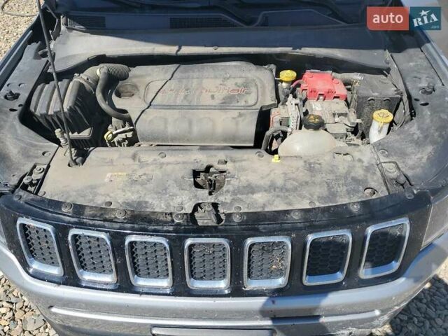 Сірий Джип Compass, об'ємом двигуна 2.4 л та пробігом 112 тис. км за 13140 $, фото 11 на Automoto.ua