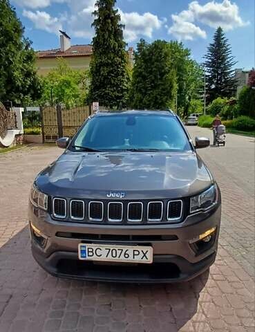 Серый Джип Компас, объемом двигателя 2.36 л и пробегом 56 тыс. км за 15000 $, фото 6 на Automoto.ua