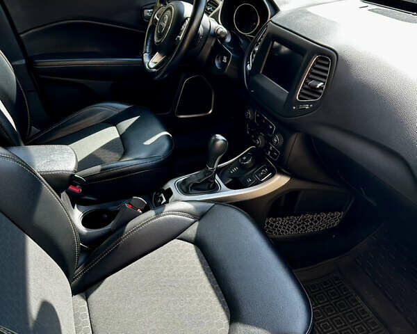 Сірий Джип Compass, об'ємом двигуна 2.36 л та пробігом 47 тис. км за 14999 $, фото 10 на Automoto.ua