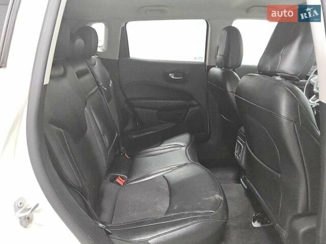 Сірий Джип Compass, об'ємом двигуна 0 л та пробігом 80 тис. км за 1500 $, фото 10 на Automoto.ua