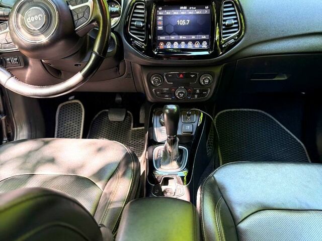 Сірий Джип Compass, об'ємом двигуна 2.4 л та пробігом 114 тис. км за 14500 $, фото 6 на Automoto.ua