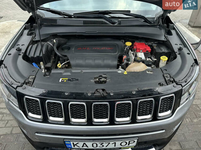 Сірий Джип Compass, об'ємом двигуна 2.36 л та пробігом 187 тис. км за 17700 $, фото 18 на Automoto.ua