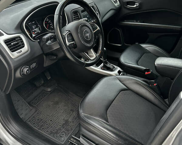 Серый Джип Компас, объемом двигателя 2.36 л и пробегом 49 тыс. км за 14900 $, фото 9 на Automoto.ua