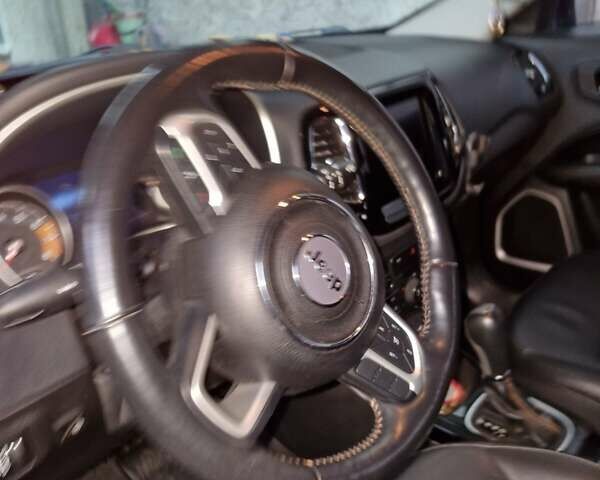 Серый Джип Компас, объемом двигателя 2.36 л и пробегом 129 тыс. км за 15500 $, фото 4 на Automoto.ua