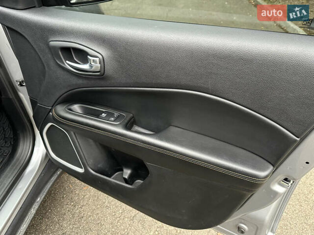 Серый Джип Компас, объемом двигателя 2.36 л и пробегом 189 тыс. км за 17300 $, фото 38 на Automoto.ua